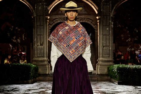 mexikanische modestil dior|Dior frida Kahlo mexico.